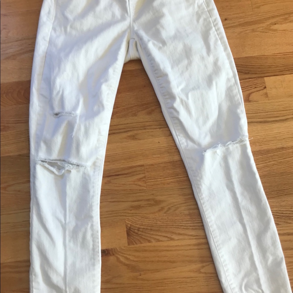 Gap ripped maternity jeans
